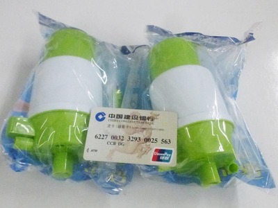 高效便捷的手壓式飲水器 原理、特點與選購指南